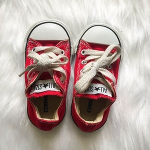 Toddler Converse RED size 5 (Low Top)
